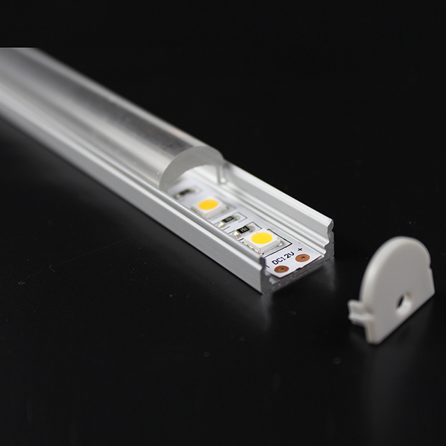W17.1mm*H13.4mm (Larghezza interna 12.2mm) Profilo in alluminio LED Angolo del fascio di 60°